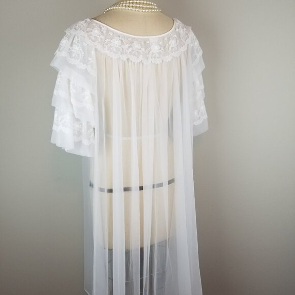 Vintage 1950's Feminine White with Lace Trim Peignoir Robe Nightie Ladies Sz Med - Picture 5 of 12